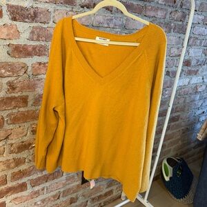 Old Navy Women's V-Neck Sweater in Mustard